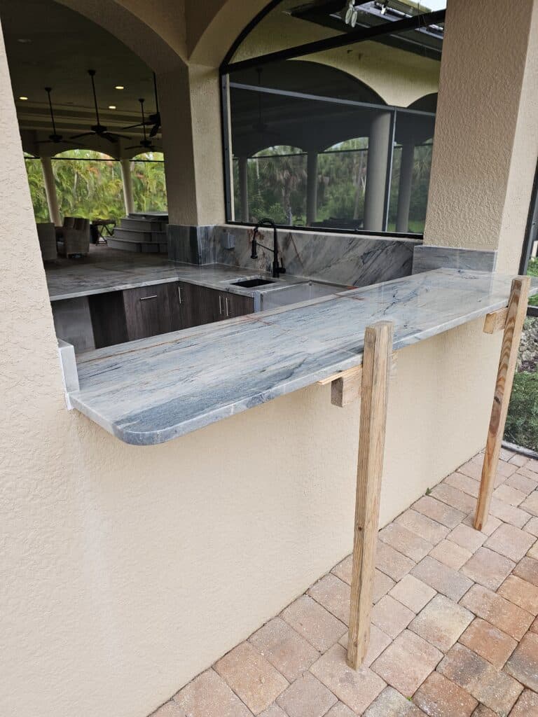 outdoor kitchen